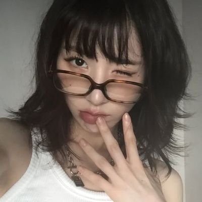 elfseul's profile picture. hyunsoul & lottienat 💭