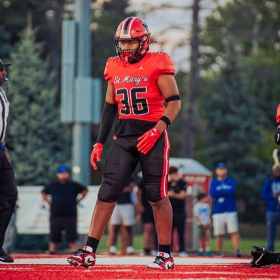 DJwilliams52's profile picture. 2026 DE/LB BRIDGTON ACADEMY (PG) 3.7 GPA 6’3 230 lbs MOBILE: 313-505-1184