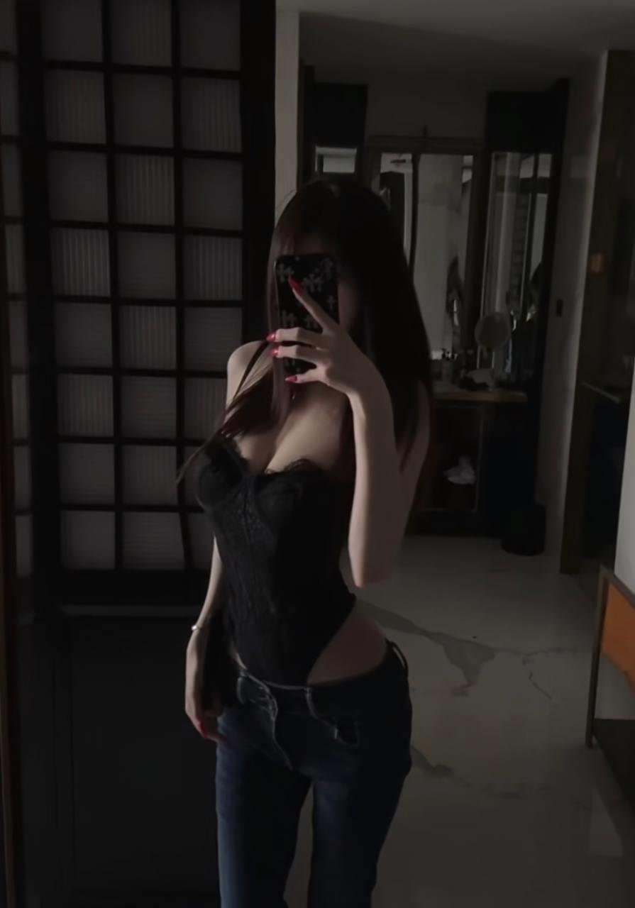 lggsy45754945's profile picture. 00后个人兼职，新人下海，身高168 体重98 胸围36c 诚信第一 私人兼职 温柔体贴，乖巧可爱，活好不粘人，有地方可上门佛系接单，约的哥哥加我电报 https://t.co/mJrQpuV1Aw  没有电报推特大号找我主页@shanmei616 (个人兼职 诚信第一 关注我有惊喜 口嗨绕道 见面不满意不收费