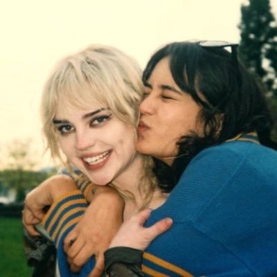 lottienat1996's profile picture. stranger things , yellowjackets & horror media. the occasional nervous breakdown