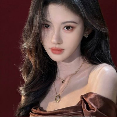 SenaraiRuai's profile picture. MDNI | Your soft place to land after a long day. Sweet talks, genuine moments, a little sparkle—always dressed in affection.