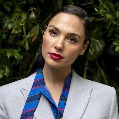 gal_gadot_pg762's profile picture. Will dedicate a live chat with all of you, if you are available on telegram