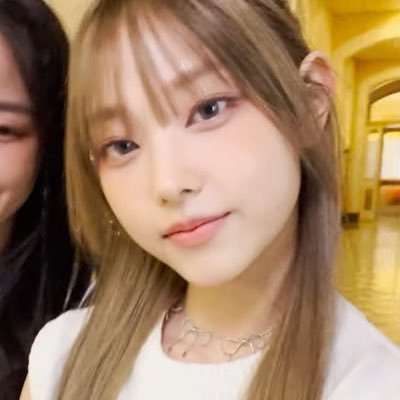 deftonesinha's profile picture. ༺♡༻ primeira oncestaymy do mundo