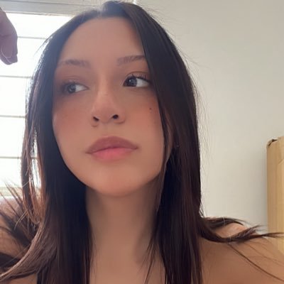 chofaaaaas's profile picture. La sinceridad sin empatía es crueldad.