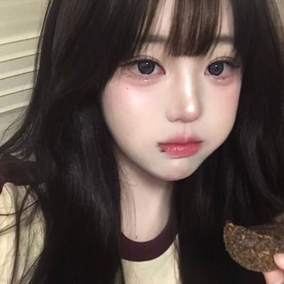 pmw756's profile picture. 美意識あげたい人はフォローしてください。最新コスメやスキンケアの有益な情報をアップロードします。