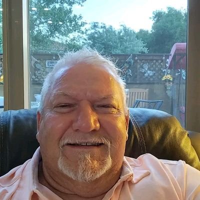 nasigilapedes's profile picture. The Biggest Most Beautiful UNFILTERED Commentary, Straight From the heart of IL GREATEST PRESIDENTO THAT EVER LIVED!!!(And a little bit of parody...😂😂😂)