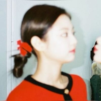 elilvsjn's profile picture. i miss my gf (jennie)