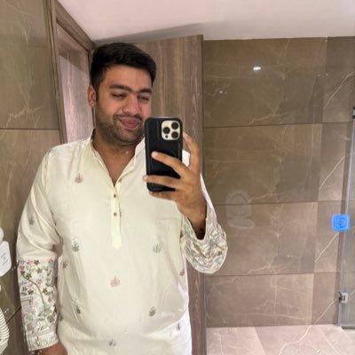 ramkrupa953's profile picture. a trader