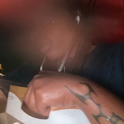 cy_opulence's profile picture. my intrusive thoughts are winning & there’s a little dissonance but it’ll probably dissolve, possibly maybe