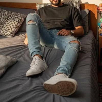 jonsetslem44312's profile picture. 