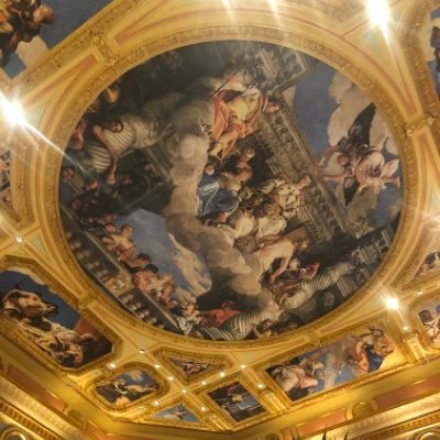 LongUncle12138's profile picture. 