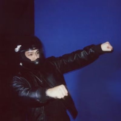 convrs_high's profile picture. @BTS_twt
아포방포