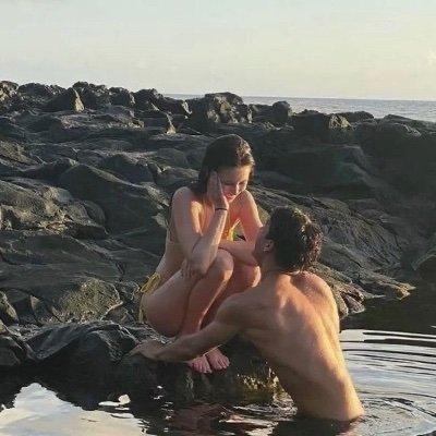 Hollsf582's profile picture. 