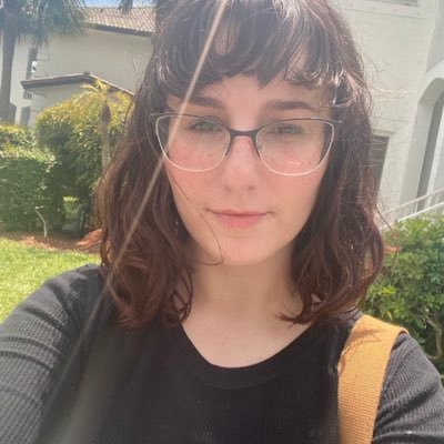 danielacosgrov's profile picture. Just here for the good vibes and gentle thoughts.