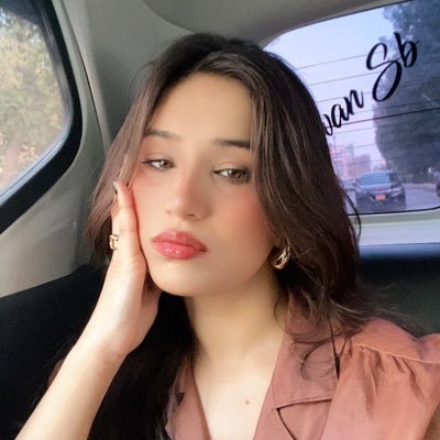 annoyedladyy's profile picture. v annoyed https://t.co/fQNpe08JRt @cocogreeoil