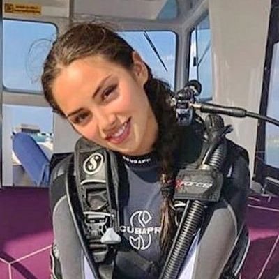 crnbyrc's profile picture. Denize gidiyoruz
🔻DM=UNF🔻