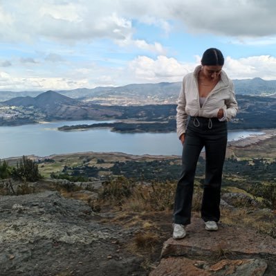 alejamq_'s profile picture. ᴄꜱ-ᴘ 🎓 | ᴍꜰᴄ 💙 | ɢꜱx-ꜱ 🏍️