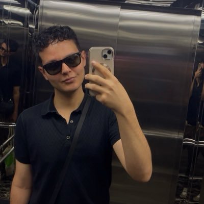 efekadakal_'s profile picture. 