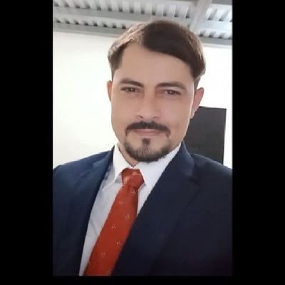 luistabora's profile picture. Sic parvis magna 🏴‍☠️  
🧬 Microbiólogo  

🐉 #onehealth 

Analizando patógenos  y sistemas podridos