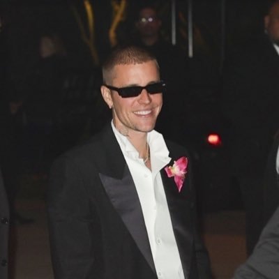 azarsheth's profile picture. 