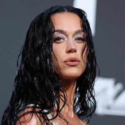 kp_partofme's profile picture. KP 🌼

Saw a balloon floating away
I thought, "did someone let go, or did they lose it?"