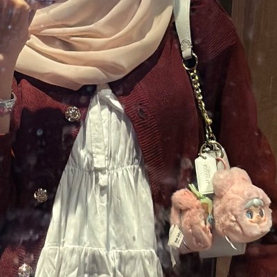 priecham's profile picture. pernah punya akun followers 2k tapi ke suspended:(