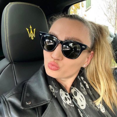 MirandC34462's profile picture. I'm a $202 mega million lottery winner in Edison, NJ i'm so blessed so i'll be giving away $5000 to my first 2.5k followers 100 greatful and blessed💸💵