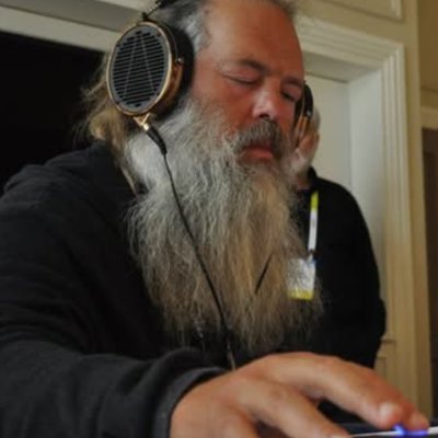 bearsrfuct's profile picture. 