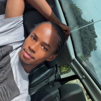 basit_owol49935's profile picture. creating a life I love