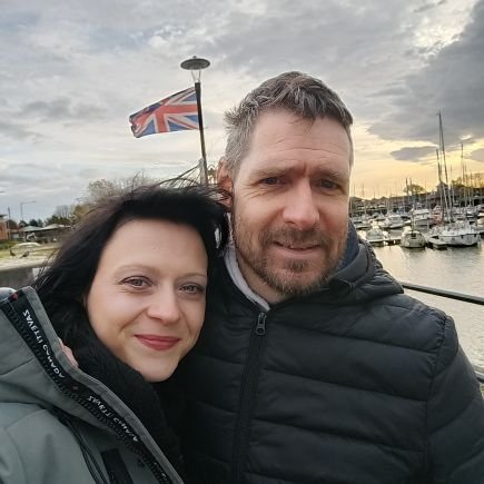 1lauraPowell's profile picture. It all starts with a Hi 😊
🔊 VOLUME: ▁▂▃▄▅▆▇ 100% 
 music is my medicine 💊  
 don't follow me I'm lost too 🙃🧠  living dead girl 🪦🖤