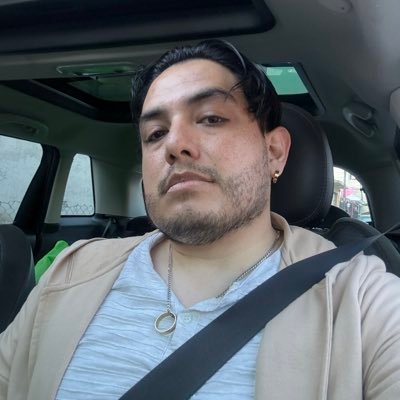 RockerStroker's profile picture. Mi hijo es una caja, maldita sea….