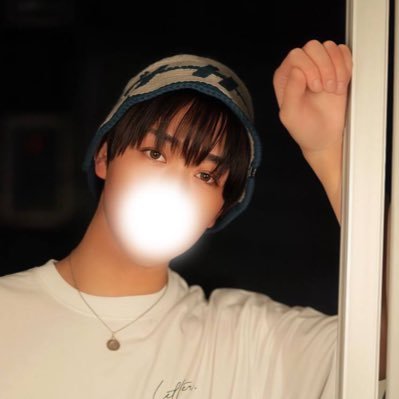 oasis____minami's profile picture. 185cm｜27歳 ｜理学療法士6年目｜癒しと色気のバランス系 男子｜国家資格×指圧×密着ストレッチで"深くほぐず”癒し| 「心も身体も安心して預けられるお兄ちゃん」って言われます 🎨イラスト🐶犬好き 匿名質問 → https://t.co/u7UAkXIzVV