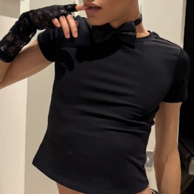 hotboyz75's profile picture. Your favorite morrocan twink 👅 22 and always horny 🔥 DM for collabs 👀📩