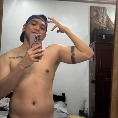 albiesaurux's profile picture. True happiness can only be achieved when heart is at peace. 😊❤️