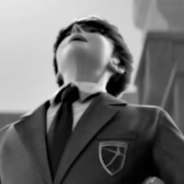 r3incarnationan's profile picture. 