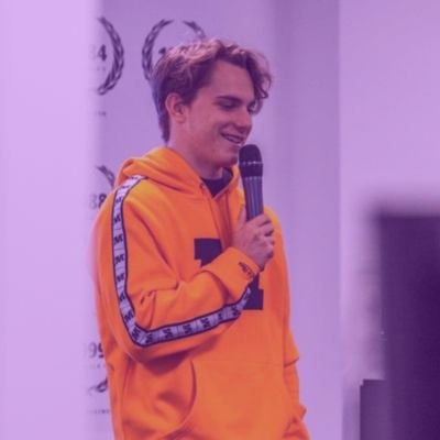 marhi_f1's profile picture. 27. she/her.
incapable of enjoying things casually. on track it's Oscar only, off track I enjoy others too.