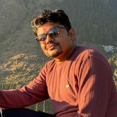 vksthakur00's profile picture. संपादक /नेशनल न्यूज़ डायरेक्टर & यूपी हेड - Public Live News चैनल 24×7 /  डायरेक्टर (निदेशक) -निशुल्क शिक्षा केंद्र