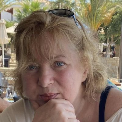 liavern's profile picture. Δεν χρειαζόμαστε περισσότερες γνώσεις, αλλά περισσότερη σοφία. ΒΟΥΔΑΣ