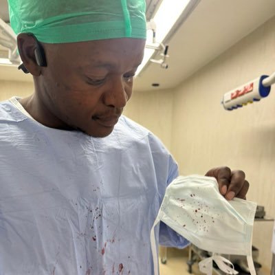 DocPhuti's profile picture. profile used by 4 ppl. me and others . MTB n road running. 2x comrades finisher. Ultra MTB, “I will show u with ur last born”