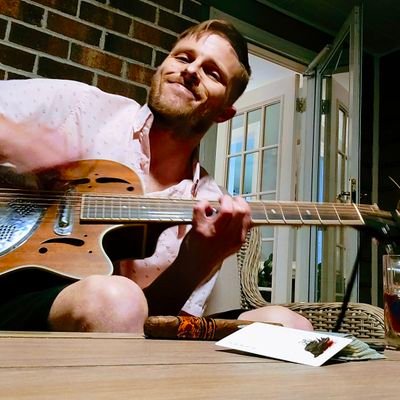 PropagandaSucks's profile picture. Don't come if you can't stay.