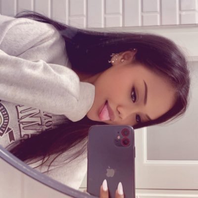 amaliadhesy's profile picture. twenny four and love @kdtrey5