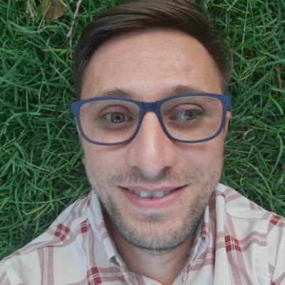 moghadasy_m's profile picture. گمان مکن که به پایان رسید کار مغان
هزار باده ناخورده در رگ تاک است.
میهن پرست
(کمونیست-عرزشی⛔️)