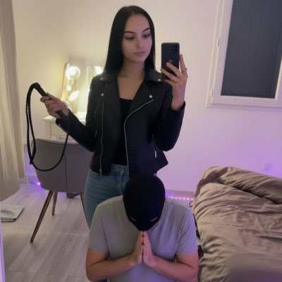 GoddessCelia3's profile picture. Vénale et sans pitié 🧠 Offrande virtuelle de 50 € Obligatoire 🤍 nouveau compte ancien compte suspendu @GoddessCelia34 - @goddesscelia34