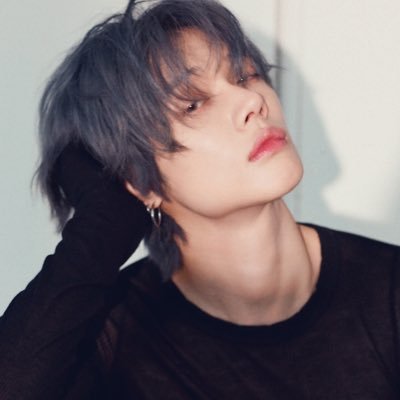 txtbluespring_'s profile picture. STARKISSED on October 22