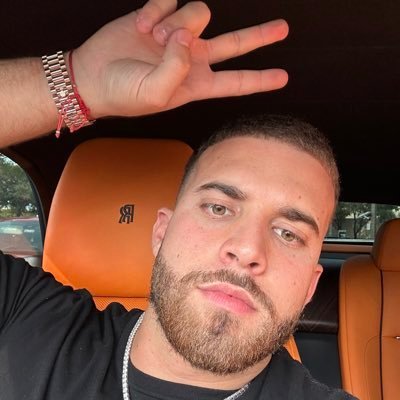 FXAlexGIs0's profile picture. I'm a really really really good demo trader