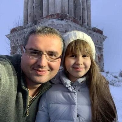 themiddlestone's profile picture. I'm engineer George, welcome to my handle.