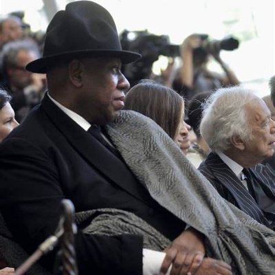 CasualPlayoff's profile picture. DIVIDED WE FALL… 👨🏽‍⚖️🇺🇸