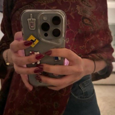 x_zrI's profile picture. ﴿ وَلا تَيأَسوا مِن رَوحِ اللَّهِ ﴾