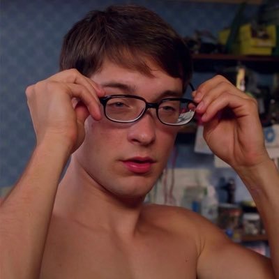 deffnotterry's profile picture. analyst.