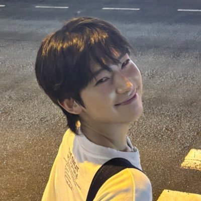 wdf1402's profile picture. 